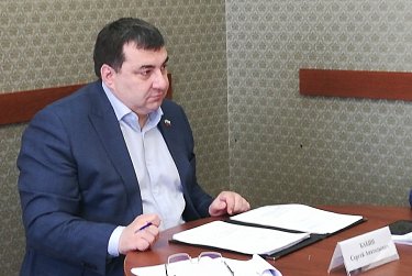 Депутаты поддержат уязвимые отрасли новыми льготами 